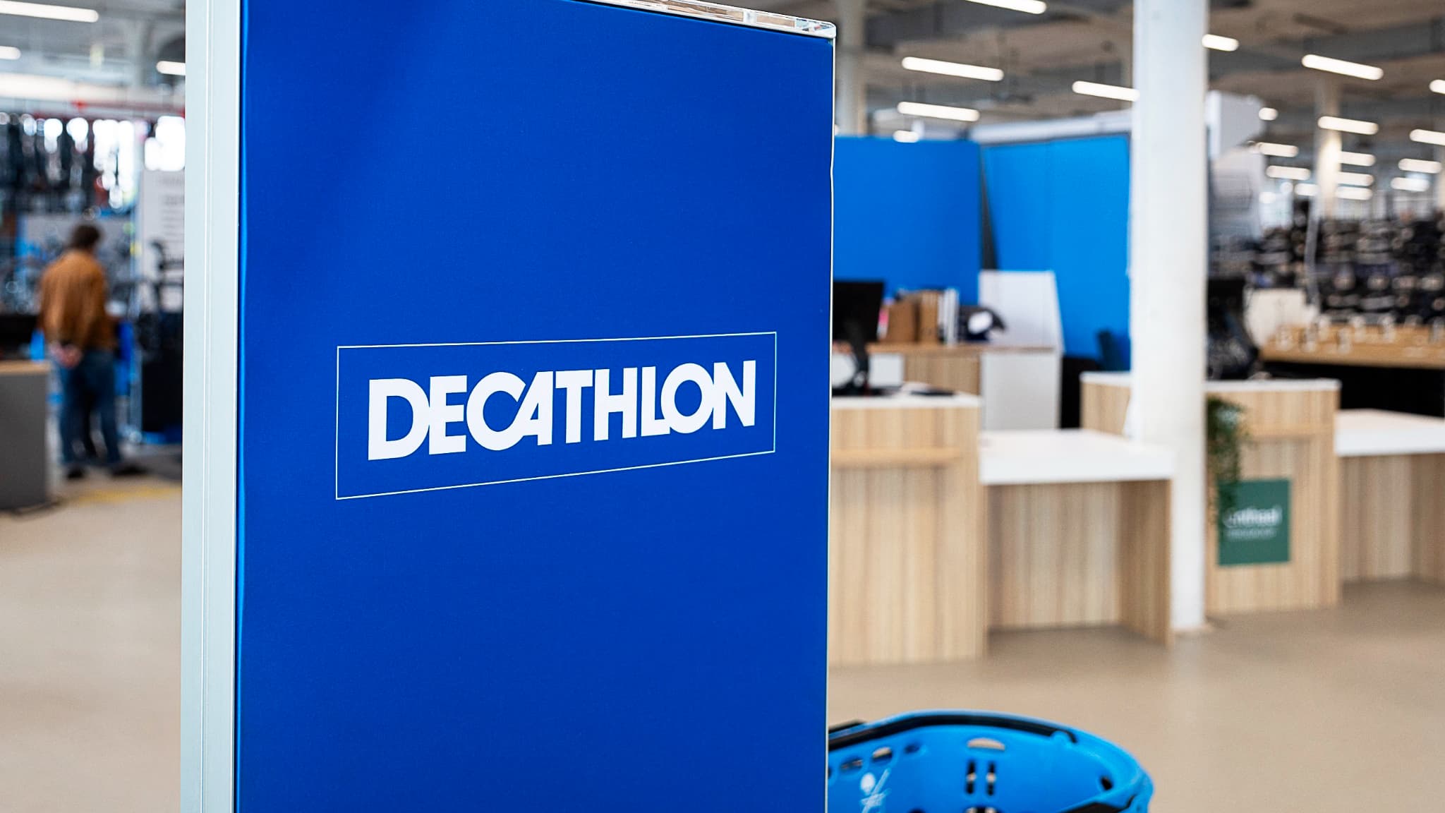 Cash Investigation Accuses Decathlon: The Full Story Cash Investigation Accuses Decathlon: The Full Story