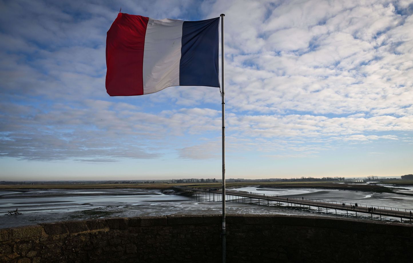 Droit Du Sol Vs. Droit Du Sang : Acquisition De La Nationalité Française Expliquée Droit Du Sol Vs. Droit Du Sang : Acquisition De La Nationalité Française Expliquée