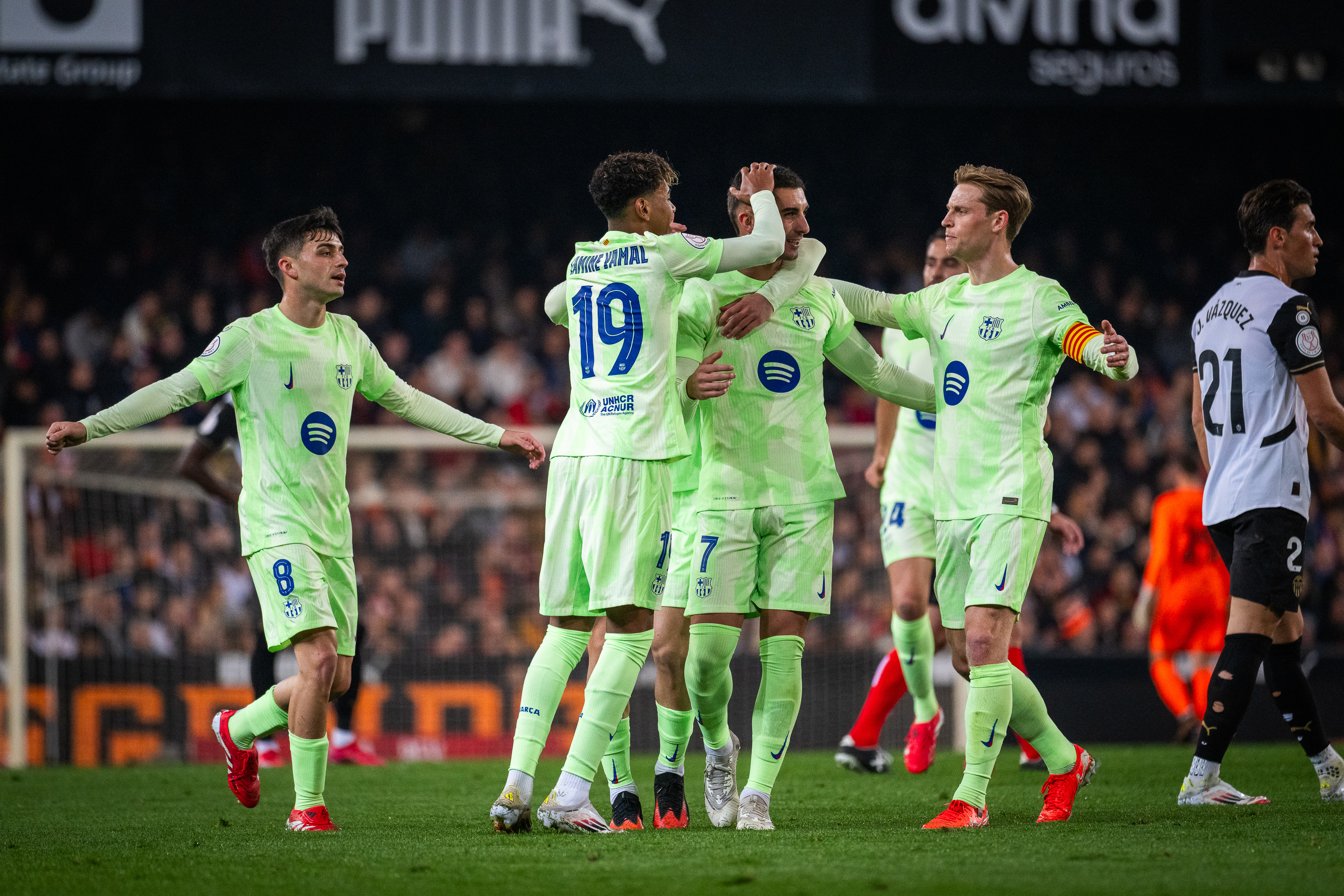 FC Barcelone: Qualification Pour Les Demi-finales ! FC Barcelone: Qualification Pour Les Demi-finales !