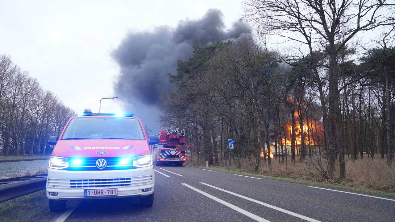 Grote Stroomstoring Breda: Sieraden Gevonden In Berm Grote Stroomstoring Breda: Sieraden Gevonden In Berm