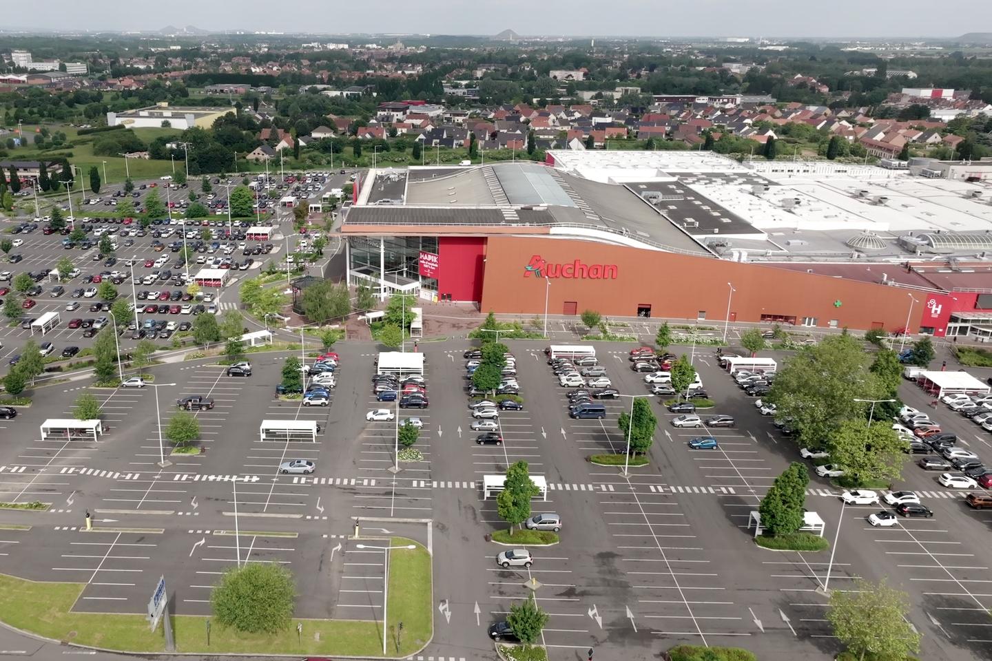 La Dynastie Mulliez: Auchan, Decathlon Et L'Empire Familial Français La Dynastie Mulliez: Auchan, Decathlon Et L'Empire Familial Français