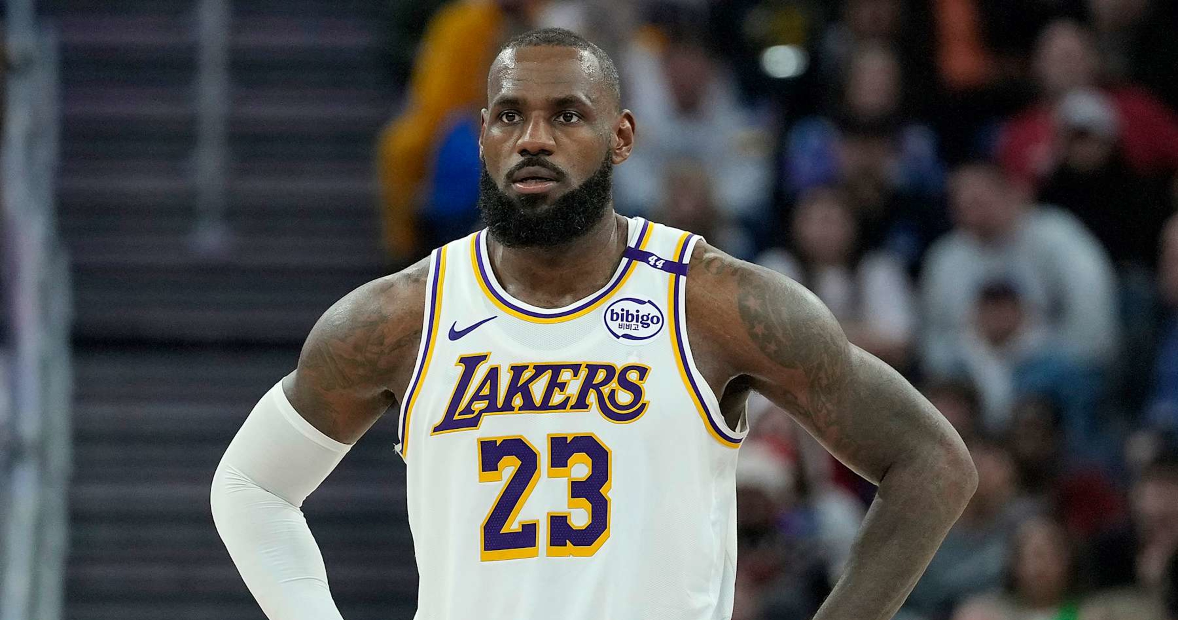 LeBron James' Ankle Injury Sidelines Lakers Star Against Pacers; Luka Dončić's Status Uncertain LeBron James' Ankle Injury Sidelines Lakers Star Against Pacers; Luka Dončić's Status Uncertain