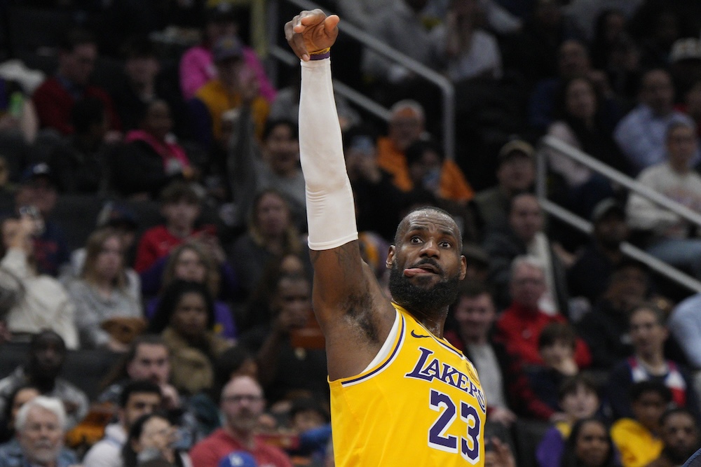 NBA Risultati 7 Febbraio: Lakers Sconfiggono Golden State NBA Risultati 7 Febbraio: Lakers Sconfiggono Golden State