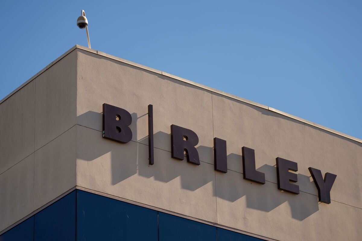 Oaktree Capital In Talks To Replace Nomura As B. Riley's Main Lender Oaktree Capital In Talks To Replace Nomura As B. Riley's Main Lender