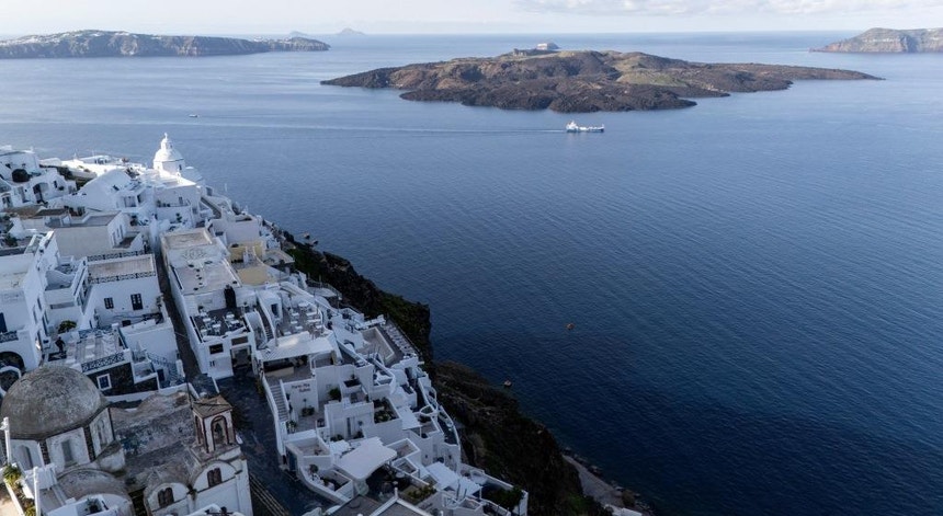 Risco De Forte Sismo: Cientistas Pedem Evacuação Preventiva Em Santorini Risco De Forte Sismo: Cientistas Pedem Evacuação Preventiva Em Santorini