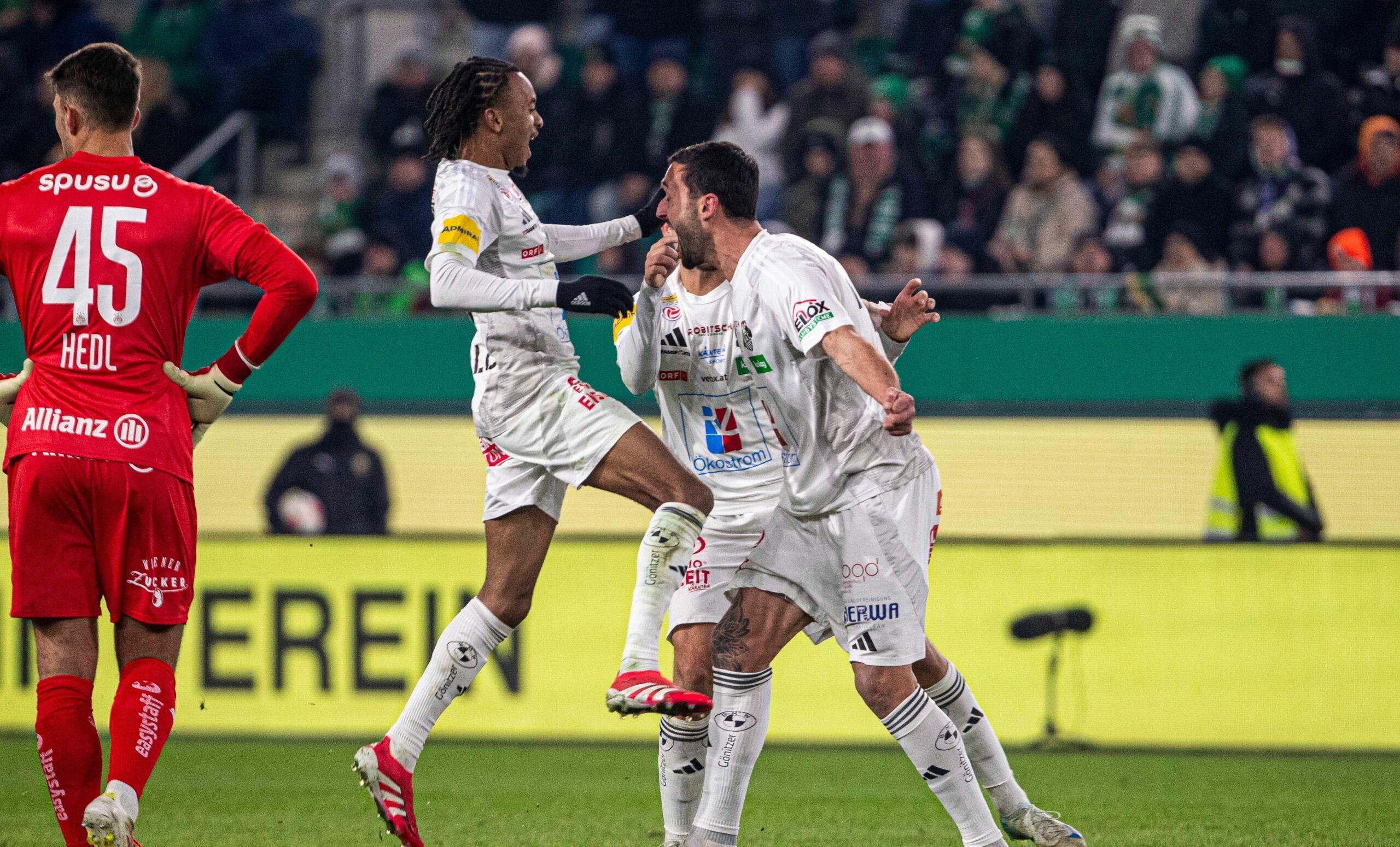 WAC Schlägt Rapid: Doppelpack Sichert Den Sieg WAC Schlägt Rapid: Doppelpack Sichert Den Sieg
