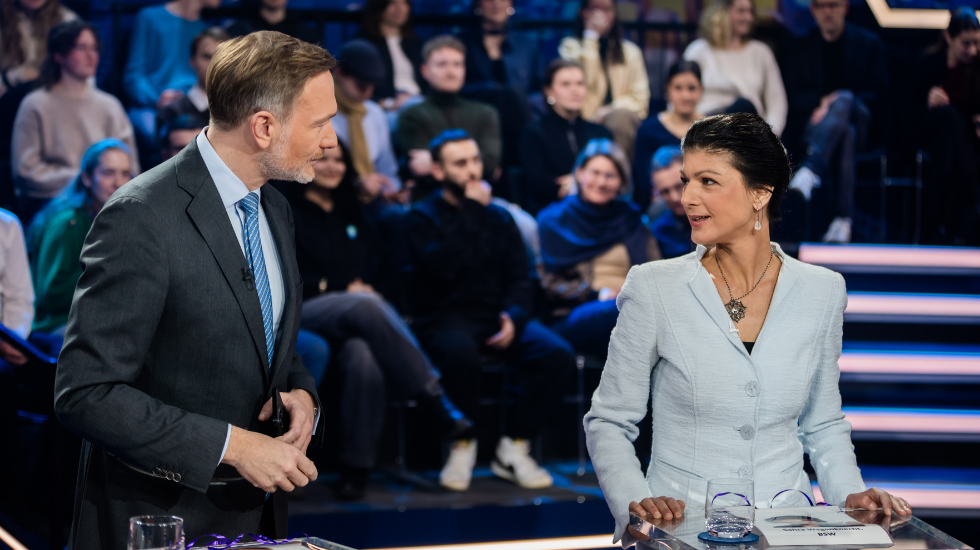 ZDF-Doku: Heftiger Schlagabtausch Über Die AfD – ZDF-Doku: Heftiger Schlagabtausch Über Die AfD –